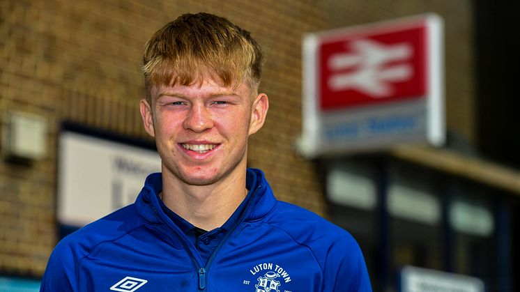 Luton Town FC academy players score free rail passes