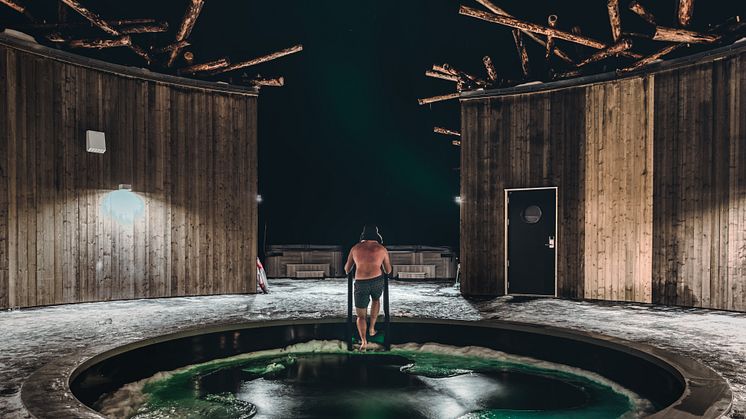 Arctic Bath coldbath, Photographer Daniel Holmgren