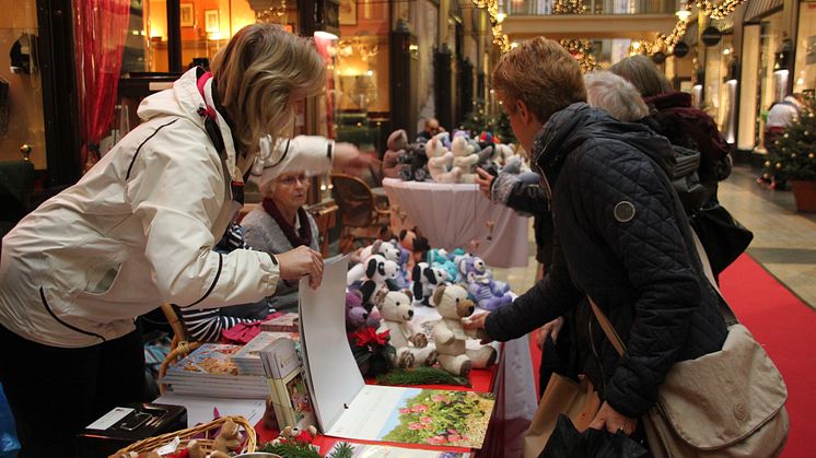 Großer Erfolg: Bärenherz-Weihnachtsbasar 2015