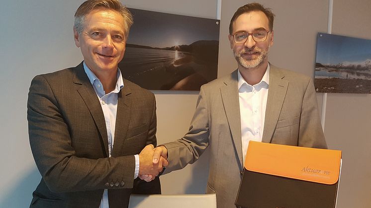 Adm. direktør Peder Lunde (t.v.) i Storebrand Pensjonstjenester og daglig leder Johann Despriée i Lillevold & Partners.