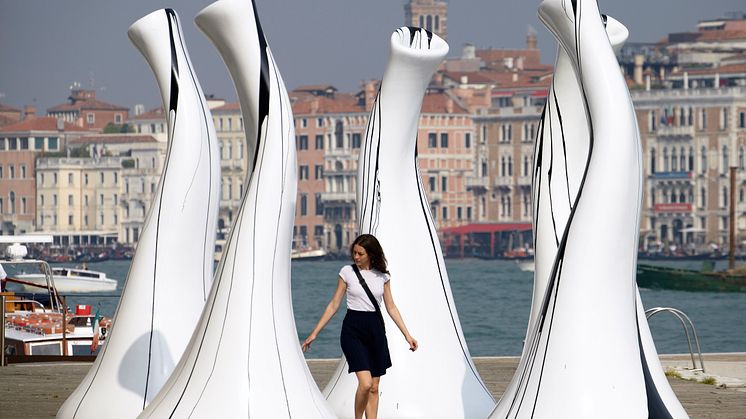 De Kosmiske dansere i Venedig, Thomas Mølvig