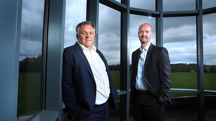 Fra venstre: Andrew Moorby fra Tait Walker og Peter Gallanagh fra Azets UK