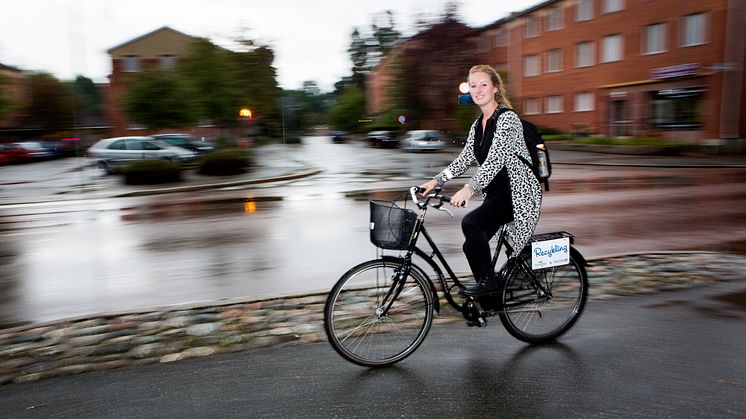 Skolungdomar pimpar cyklar i europeisk tävling om att minska avfallet  
