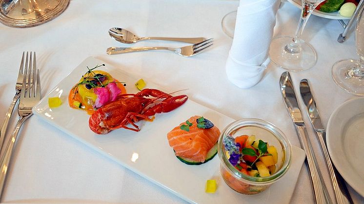 Die Vorspeise: Allerlei aus dem Meer mit Lachs und Flusskrebs