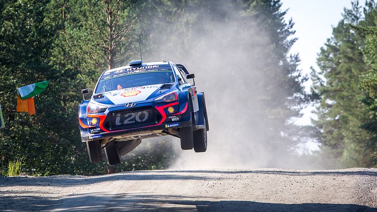 Hyundai håller fast vid ledningen av WRC.