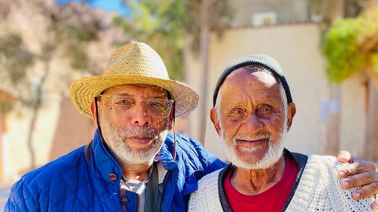 Det er den 60 år gamle egyptiske reiseguiden Khaled Ibrahim (tv.), som står bak det grønne initiativet. Foto: PR.