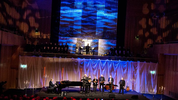 Benny Andersson uruppför sitt verk specialskrivet för Luleå tekniska universitets nya orgel