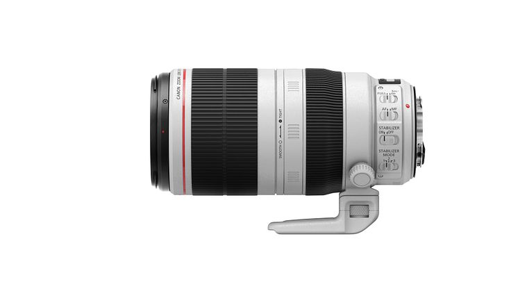 EF 100-400mm f4.5-5.6L IS II USM Right without cap