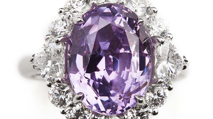 WIN: A Ceylon sapphire and diamond ring