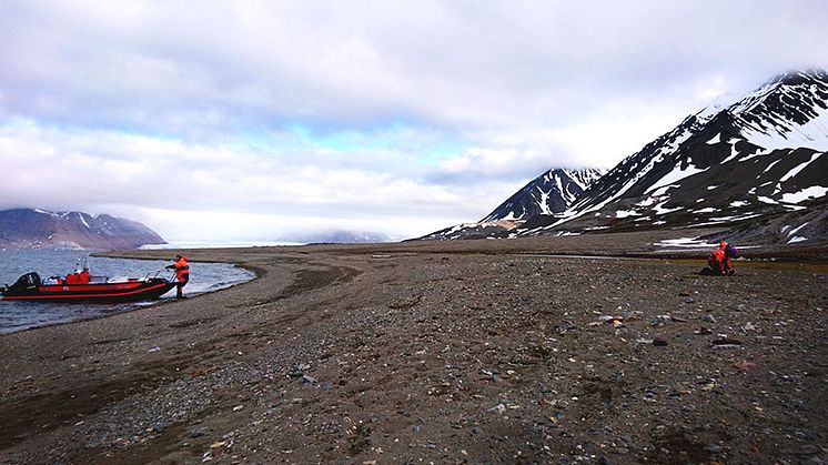 Svalbard saknar till stora delar helt avloppsrening. Med konventionell rening kan 99 procent av mikroskräpet fångas upp. Foto: Maria Granberg