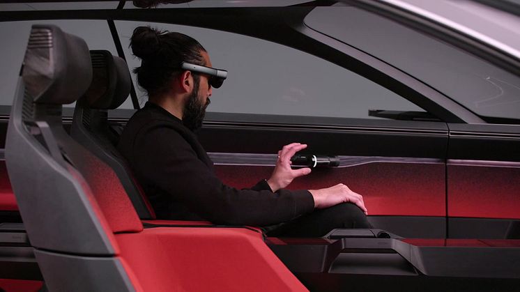 Audi dimensions - The mixed reality operating concept of the Audi activesphere concept, explained (02:24)