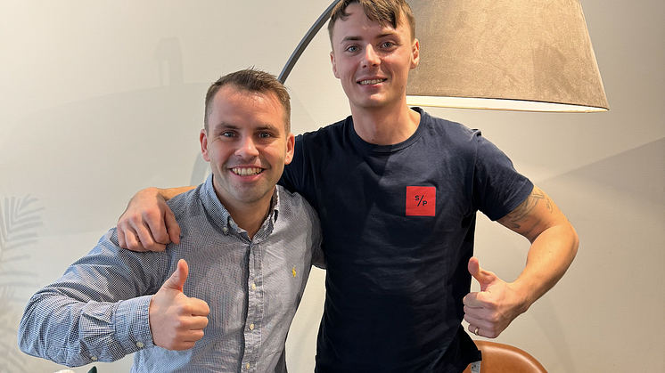 Niclas Henricsson, säljare Smartproduktion & Albin Israelsson, grundare Altantvättbilen