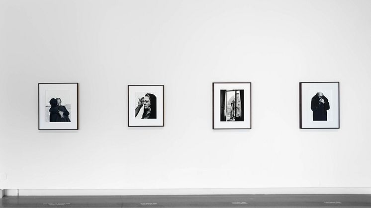 Installationsvy fotografier från Månadsjournalen