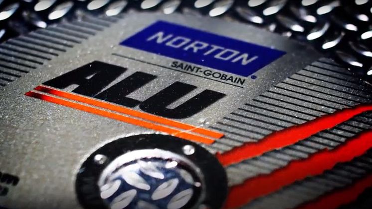Katso kuinka nopeasti Norton Alu katkaisee!