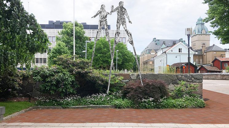 Illustration från skissförslag Lekplatsen av Ann-Sofi Sidén. Bild på det färdiga konstverket publiceras när det står klart vid invigningen 2023. Illustration: Fahlander arkitekter. Bildupphovsrätt: Ann-Sofi Sidén.