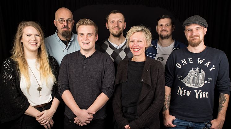 Gruppen från Högskolan i Skövde bakom spelet Marvinter. Från vänster: Anita Stenholm, Henrik Engström, Viktor Zryd, Arslan Trusic, Jenny Brusk, Per Anders Östblad, Tobias Karlsson.