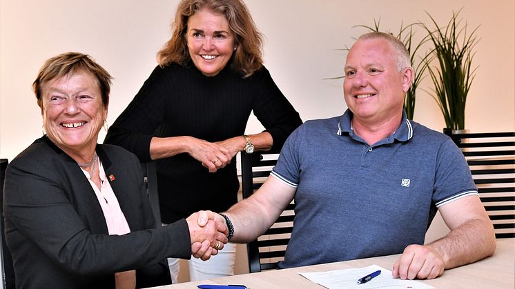 F.v. Torild Ofstad, leder av LOP, Turid Langli, leder av NRFs Pensjonistforum og Thor Eivind Halvorsen, sekretariatsleder i NRF. (Foto: Tone Rise, Hold Pusten) 