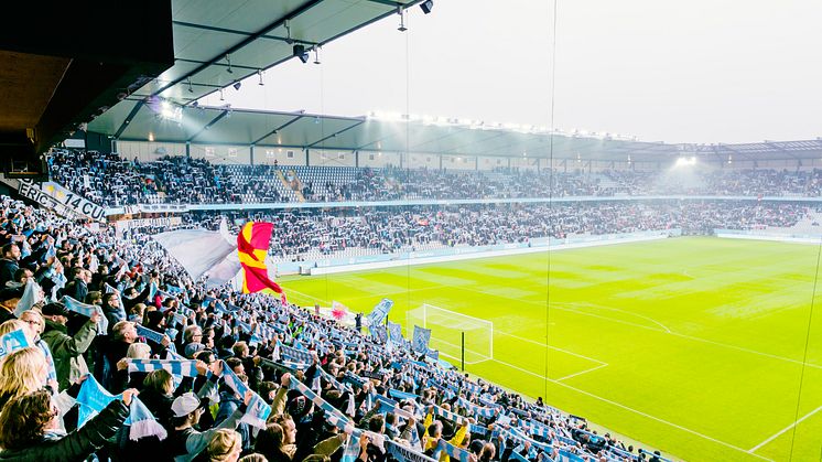Ny plats för att följa guldmatchen på storbildsskärm