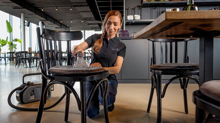 Kaercher_Puzzi_2_1_Bp_bsc_hotel_restaurant_app (1).jpg