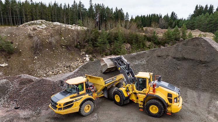 Volvo A30G och L180H hos Borgstena Dumpertransport