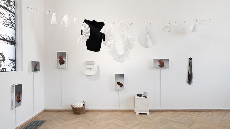 Hanan Benammar & Uyarakq, Dette er vår kropp – This is Our Body, 2021 – ongoing: Tribute to Aron of Kangeq, 2022. 