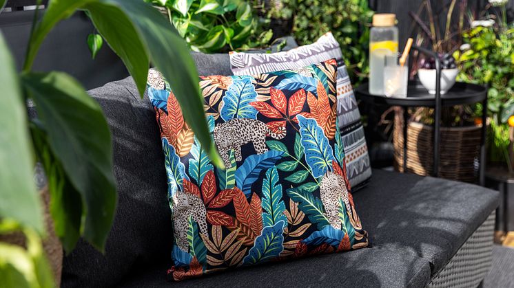 Rusta_2024_S2_balcony_cushion-1-I
