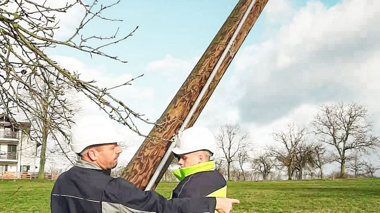 Störungen im Stromnetz des Bayernwerks - wie hier durch den Orkan "Sabine" im Februar 2020 - können Netzkunden jetzt auf störungsauskunft.de einsehen oder melden.