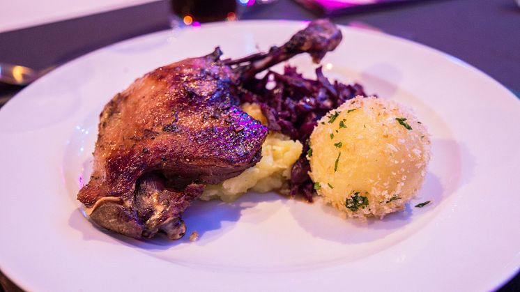 Dinnershow PASSION 2024 im Stadtbad Leipzig