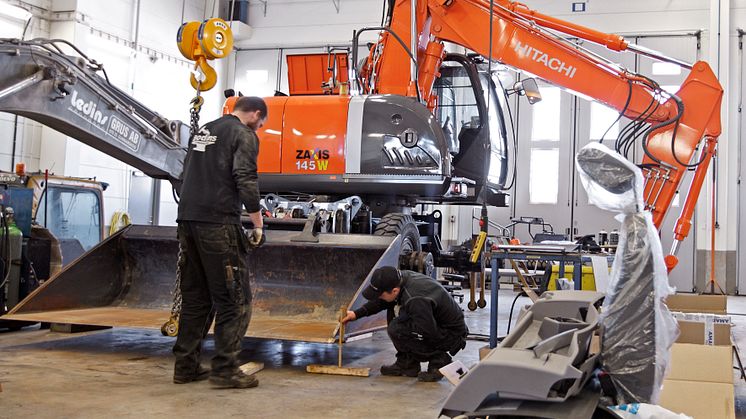 Delvator och Hitachi starkare i Närke och Östergötland