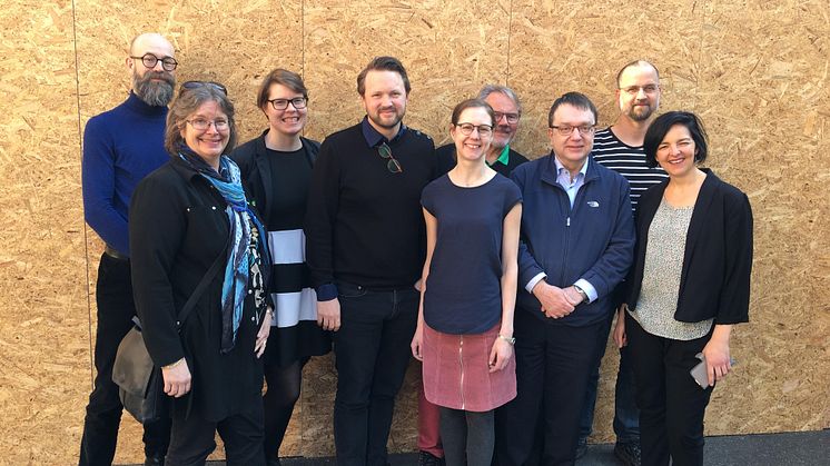 Miljöpartiets nya styrelse i Skåne. Från höger: Kami Petersen, Lena Östholm Munkberg, Emma Nilsson, Marcus Friberg, Anette Mårtensson, Lars Lundström, Carl Erik Flodström, Martin Gustafsson och Dolores Öhman.