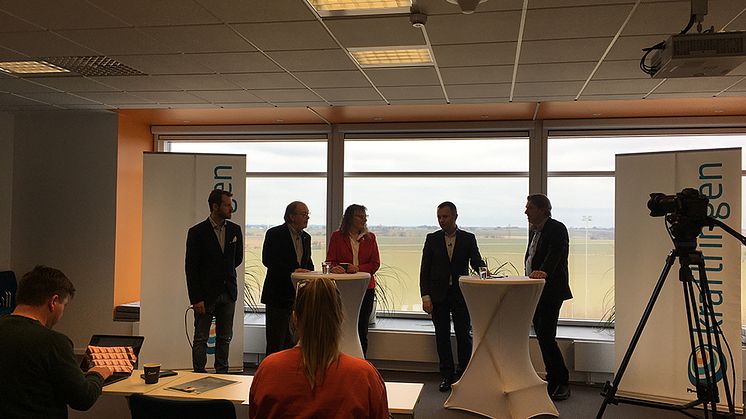 Pressträff tidigare idag. till vänster Patrik Schneider, Karl Branzen, Lena Emilsson, Sezgin Kadir och Fredrik Fackler