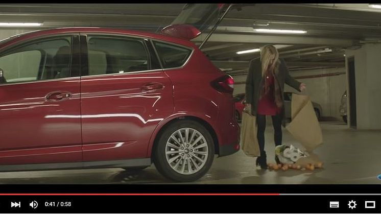 Laura Christensen i ny viral film for Ford C-MAX