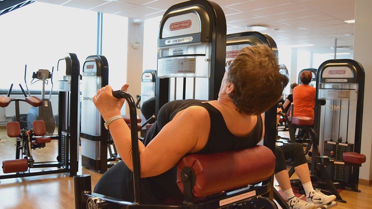 Fler och fler äldre tränar på gym