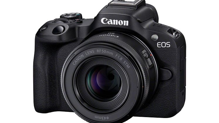 Canon EOS R50_Black_FrontSlantLeft_RF50mmF1.8STM