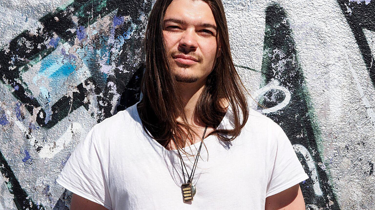 JosefLove_Photo_Press_Square.png