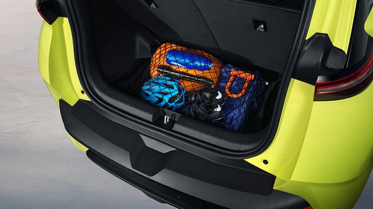 06、DOLPHIN SUER_LHD_Interior_Trunk_download_JPG 5000PX.jpg