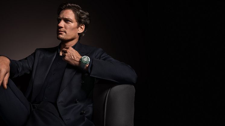 Huawei Watch Ultimate_creative shots_business 6_EN_JPG_0828.jpg