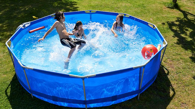 Rund pool med stålram