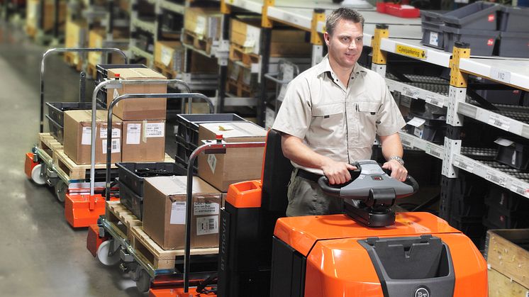BT Movit - komplett serie vagnar och dragtruckar från Toyota Material Handling