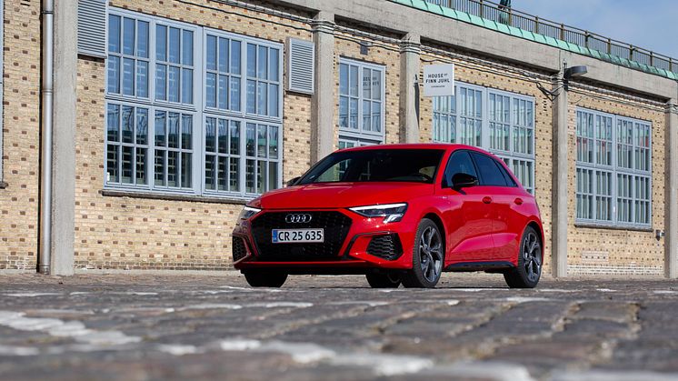 Audi A3 Sportback (Tangorød)