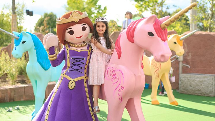 PLAYMOBIL-FunPark: Einhörner in XXL