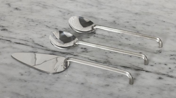 Estelle cake cutter & Estelle salad servers Sagaform AW23
