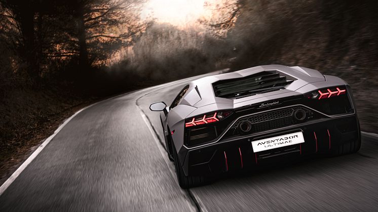 Lamborghini Aventador LP 780-4 Ultimae