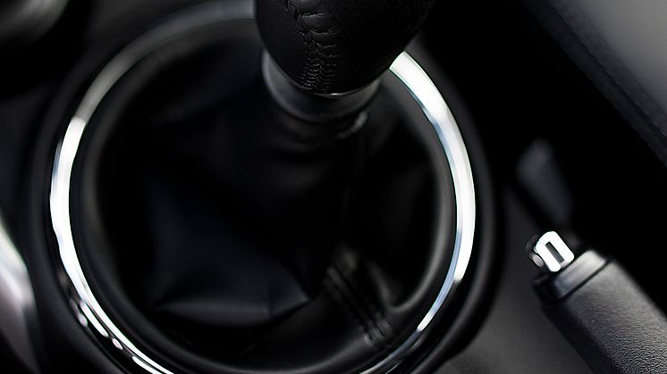 Världspremiär för robusta kompaktsuven Peugeot 4008