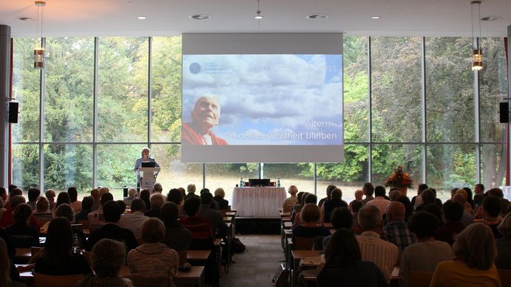 Osteopathie: Mehr Lebensqualität im Alter / 220 Osteopathen beim 19. Kongress in Bad Nauheim / Neue Studien vorgestellt