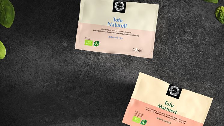 Helios lanserer økologisk tofu i to gode smaker. Du finner høyoppløselige bilder nederst i pressemeldingen.