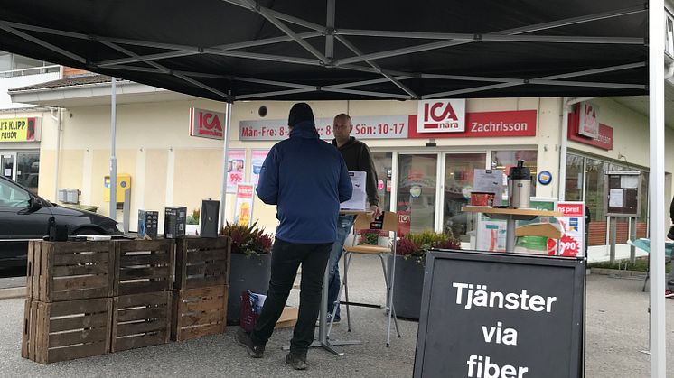 Inför lördagens fiberaktivitet utanför ICA Nära Zachrisson