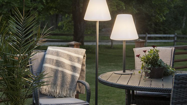 Golvlampa & bordslampa till uteplatsen