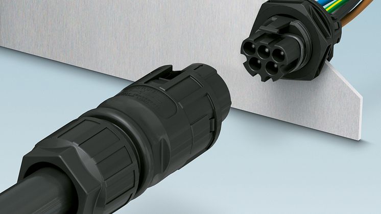 New AC plug connectors for photovoltaic systems