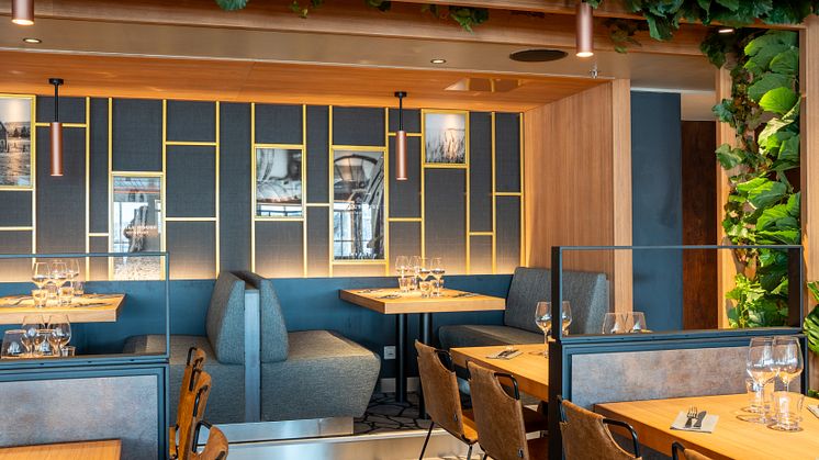Tallink_Silja_Baltic_Princess_Interieur (12).jpg